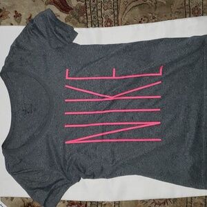 Nike scoop neck dri-fit tee shirt, gray and pink, small